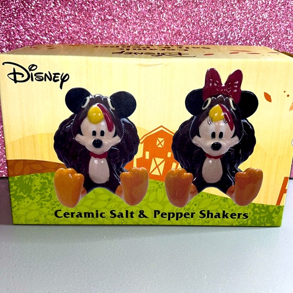 Disney Ceramic Mickey and Minnie Turkey Salt & Pepper Shakers - Picture 3 of 3